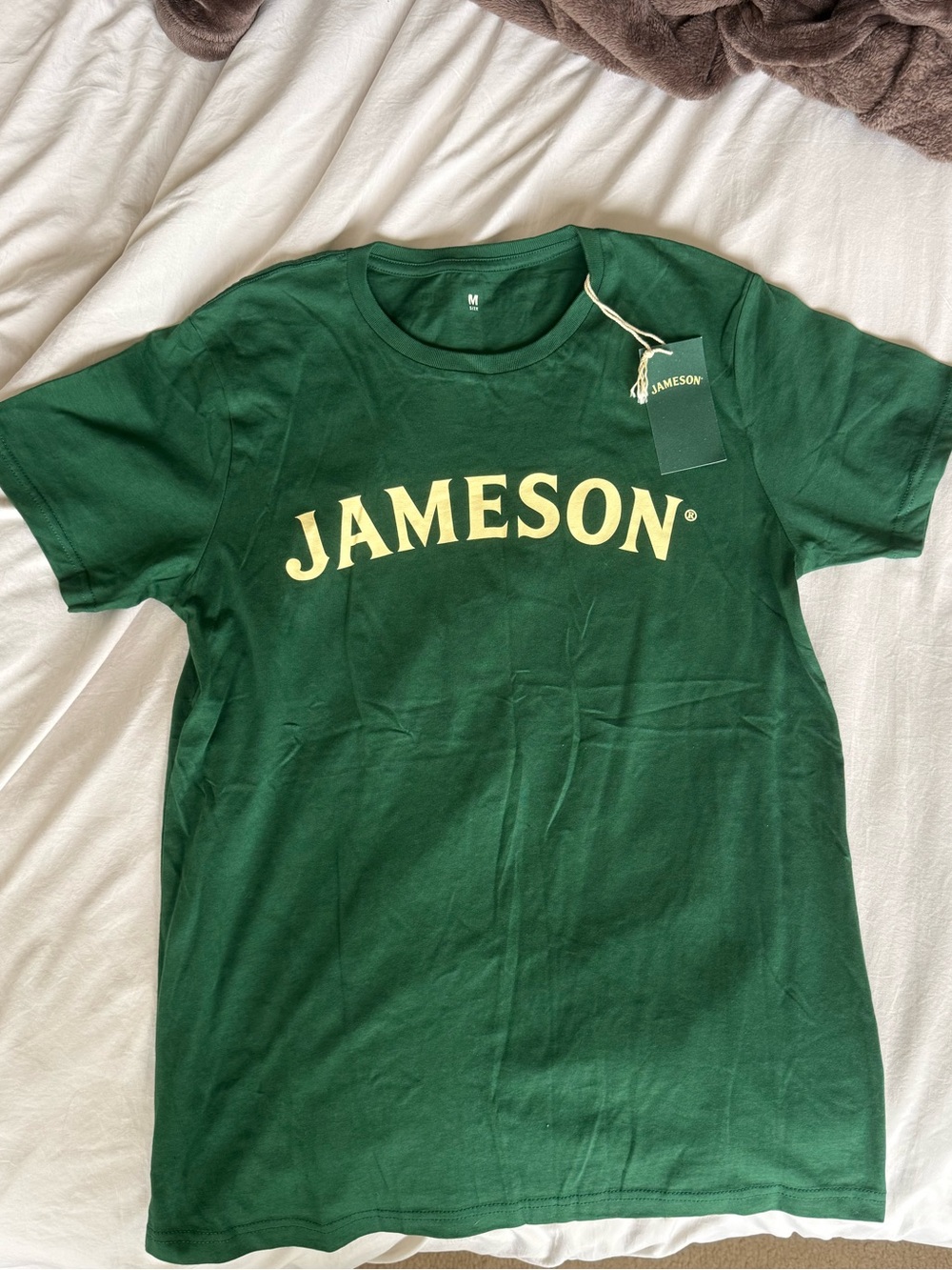 NWT Unisex Jameson Graphic Tee Green Size Medium